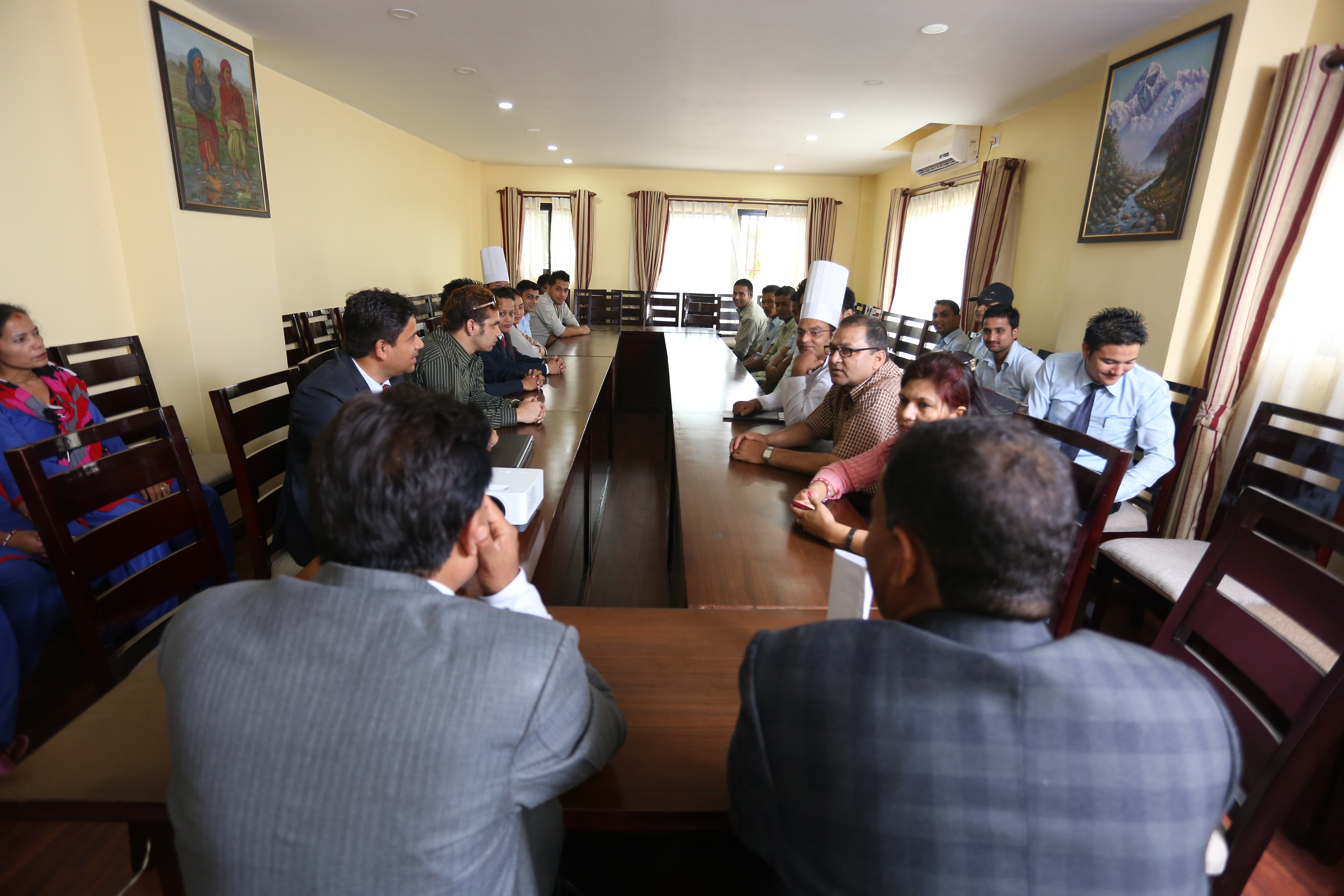 MEETING ROOM (SMALL HALL)